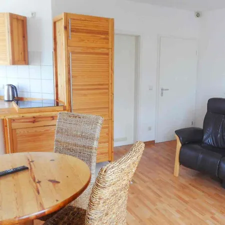 Appartement Stralsund, Grosser Balkon, Laendlich Ruhig, 5 Minuten Zur Stadt Schmedshagen